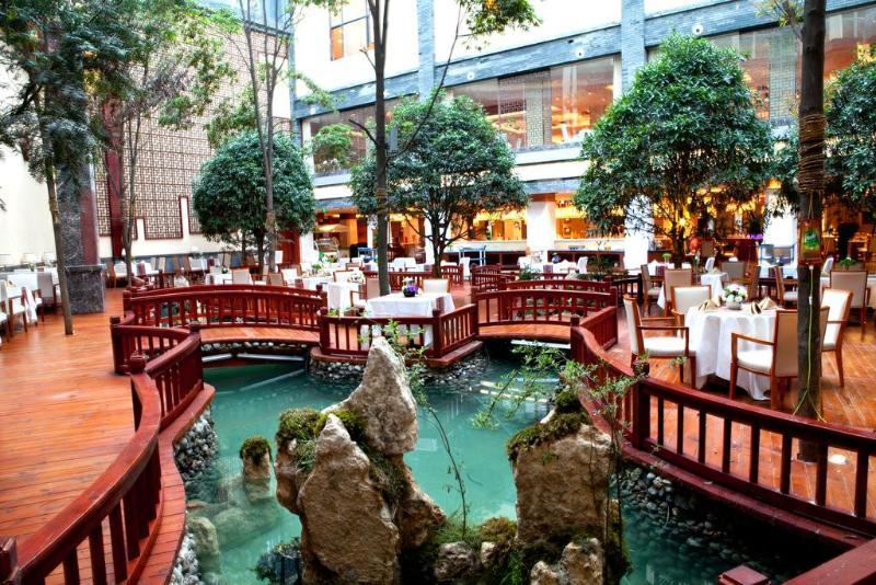 Howard Johnson Tian Yuan Jiuzhaigou Exterior photo