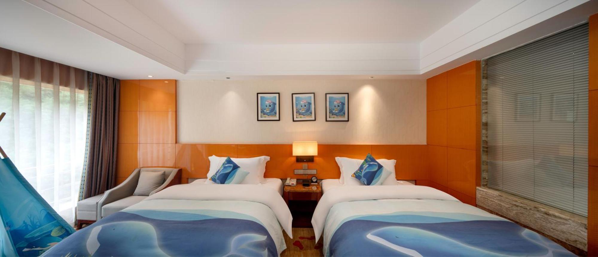 Howard Johnson Tian Yuan Jiuzhaigou Exterior photo