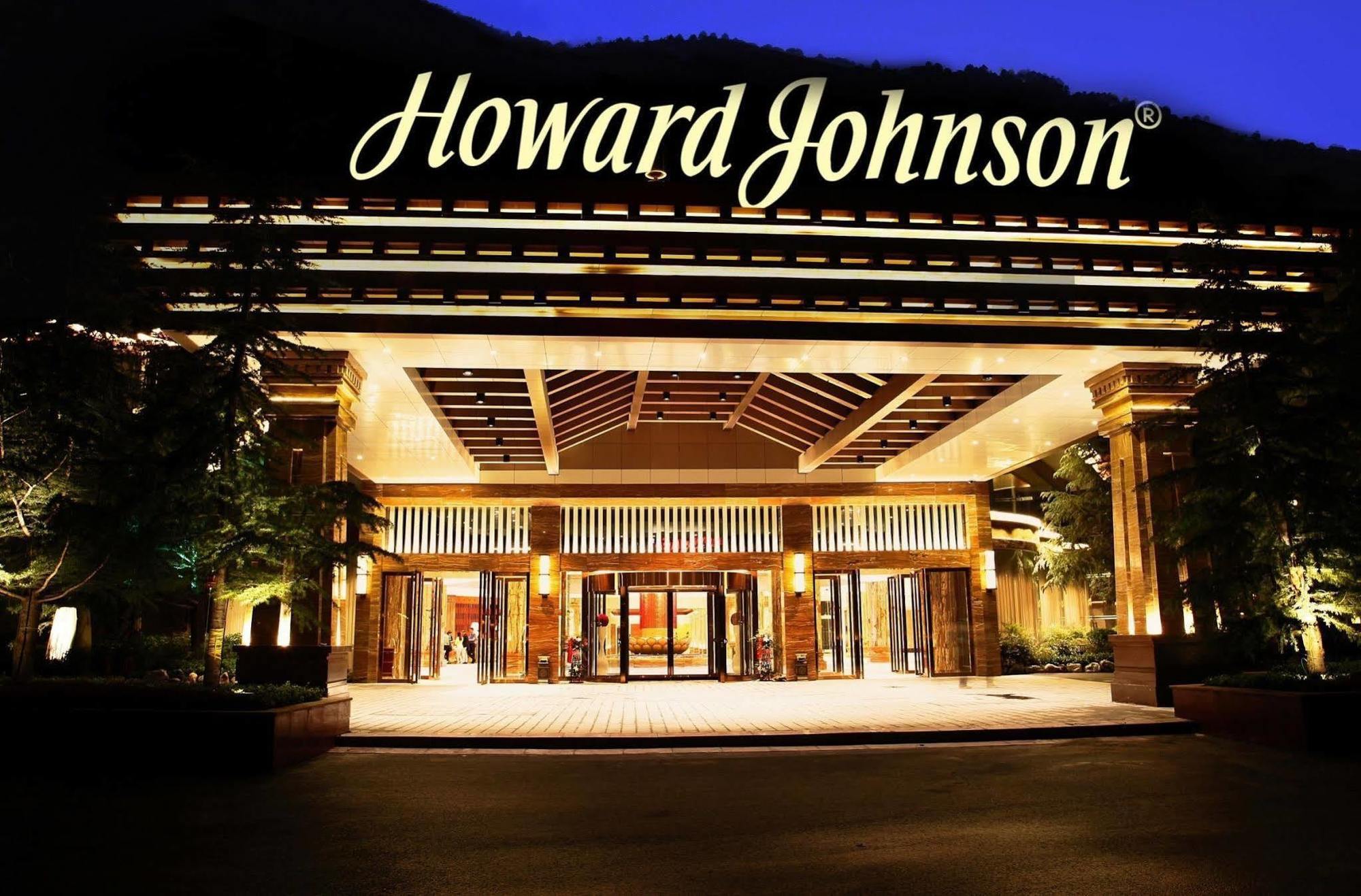 Howard Johnson Tian Yuan Jiuzhaigou Exterior photo